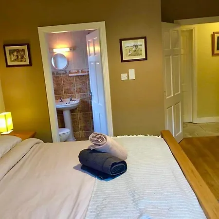 B&B Rugged Glen